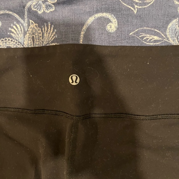 Lululemon Bundle crop legging and bra Xs/small - Picture 5 of 16